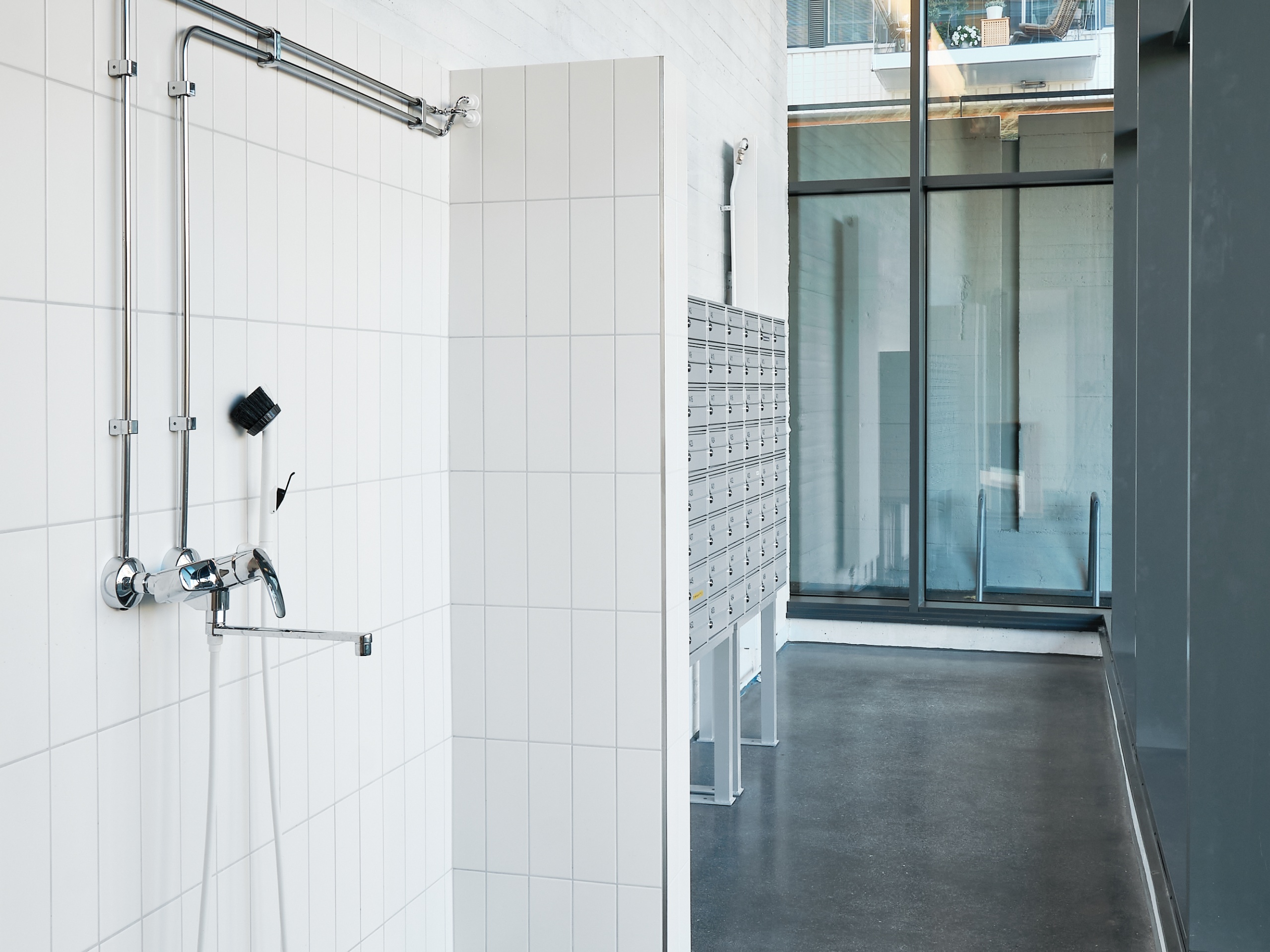 Meanderin arkiteteinen käsisuihkulla