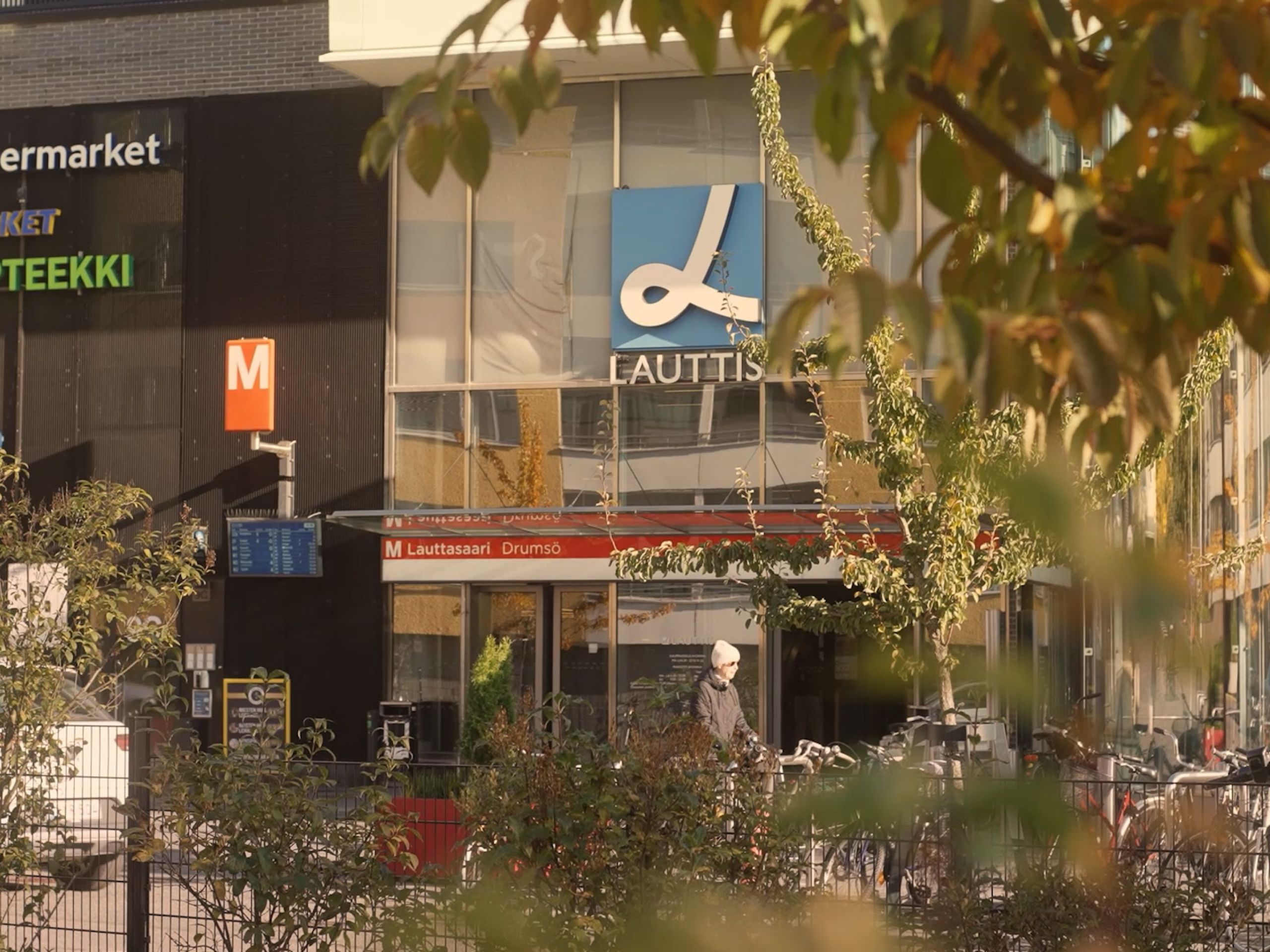 Kauppakeskus Lauttis Lauttasaaressa