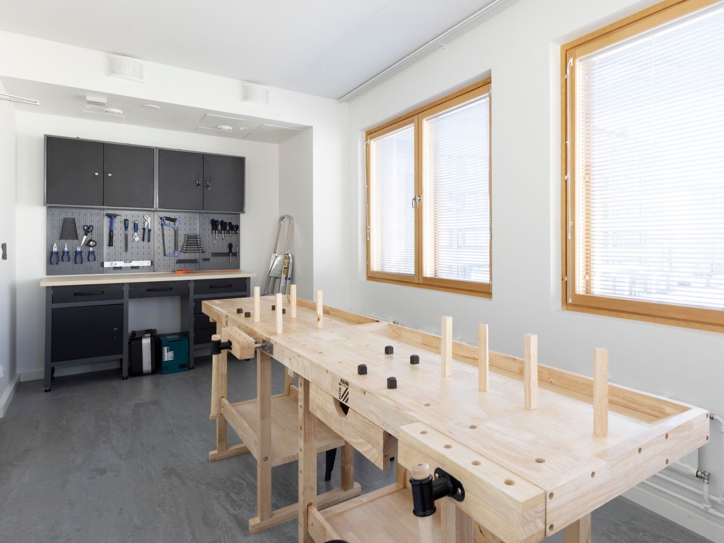 Verstaan seinällä lainattavia työkaluja.